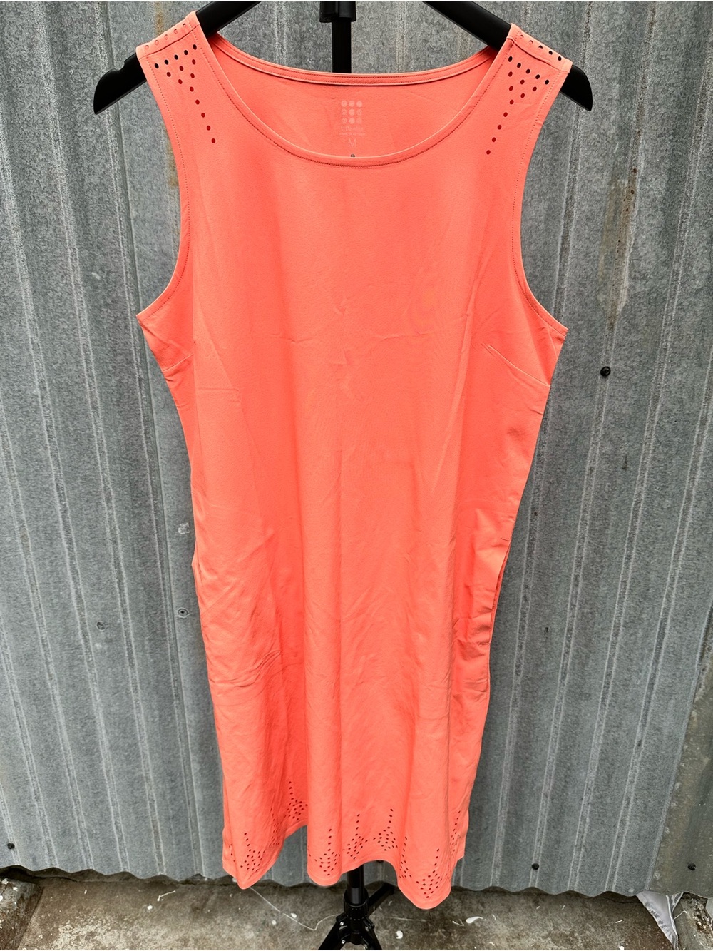 Title Nine M Sleeveless Coral Laser-Cut Hem Dress with pockets!